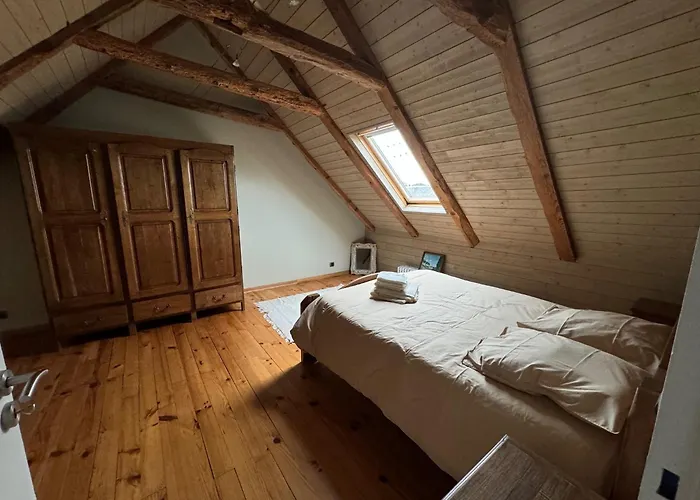 L'oustal Du Bourg بيت للعطل *